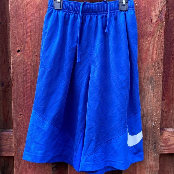 Nike Dri-Fit Boys Shorts Size L - Picture 8 of 8